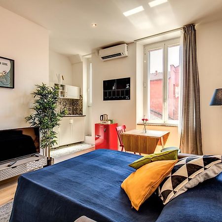 Loreto Charming Studio Милано Екстериор снимка