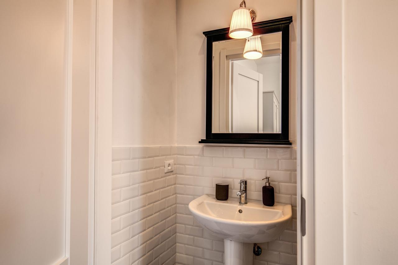 Loreto Charming Studio Милано Екстериор снимка