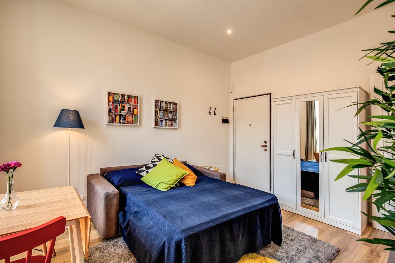 Loreto Charming Studio Милано Екстериор снимка