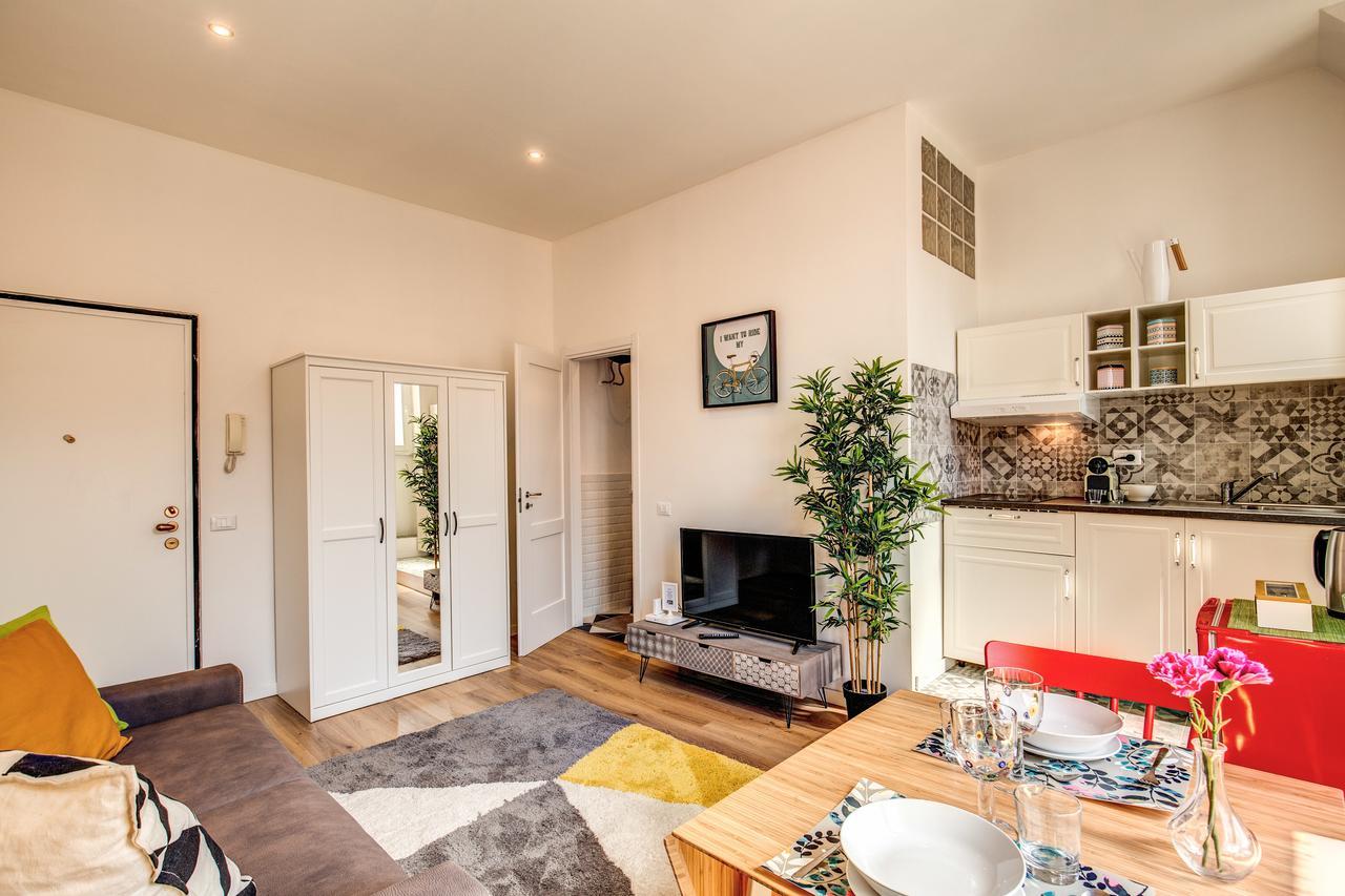 Loreto Charming Studio Милано Екстериор снимка