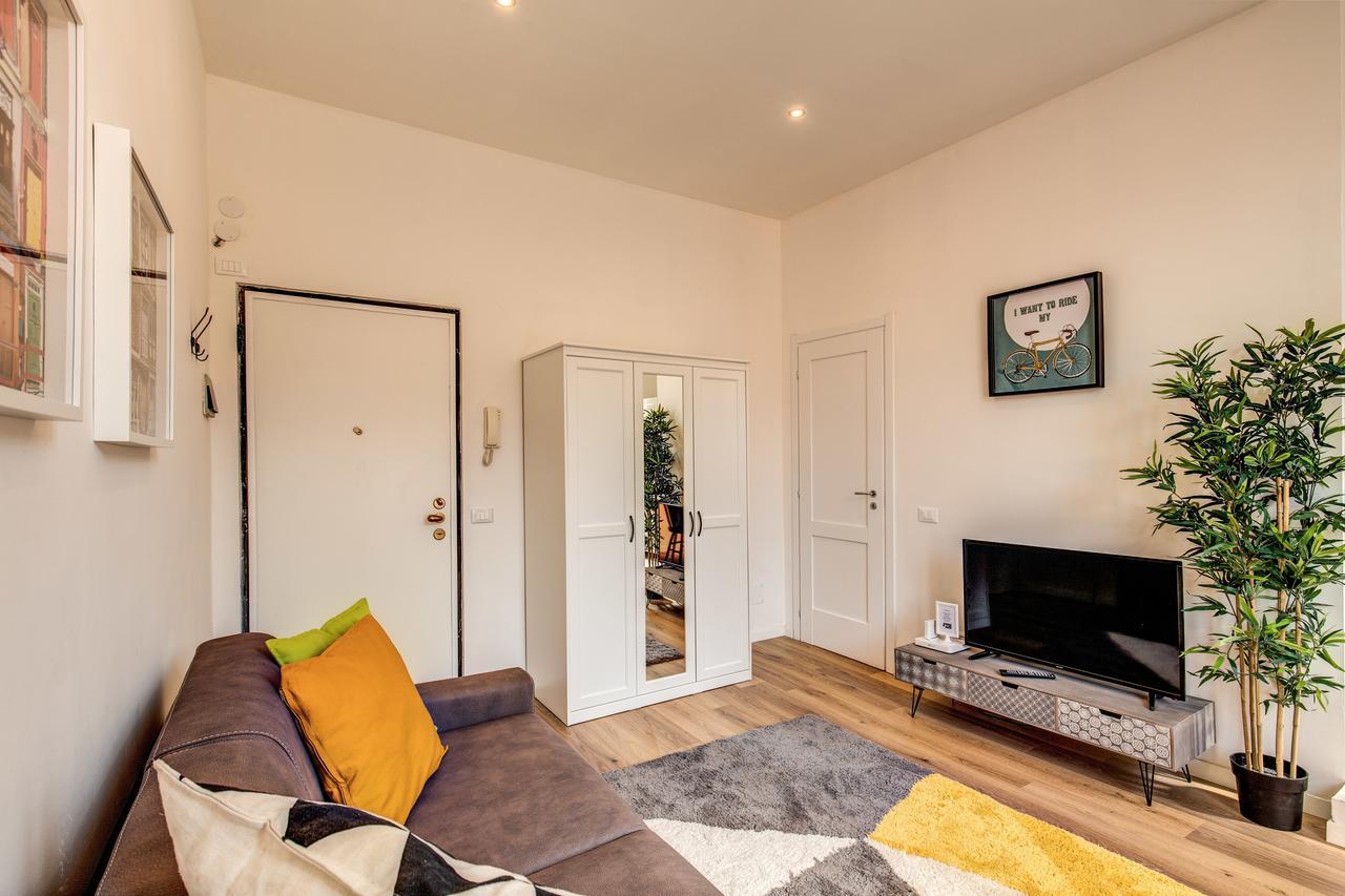 Loreto Charming Studio Милано Екстериор снимка